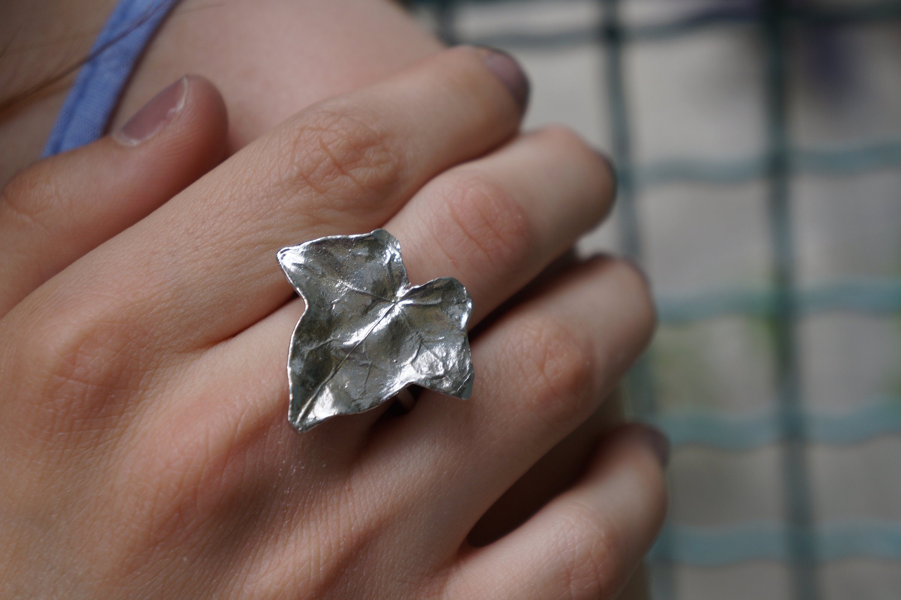 Ivy Leaf Ring for Women: Sterling Silver Nature-Inspired Jewelry-1