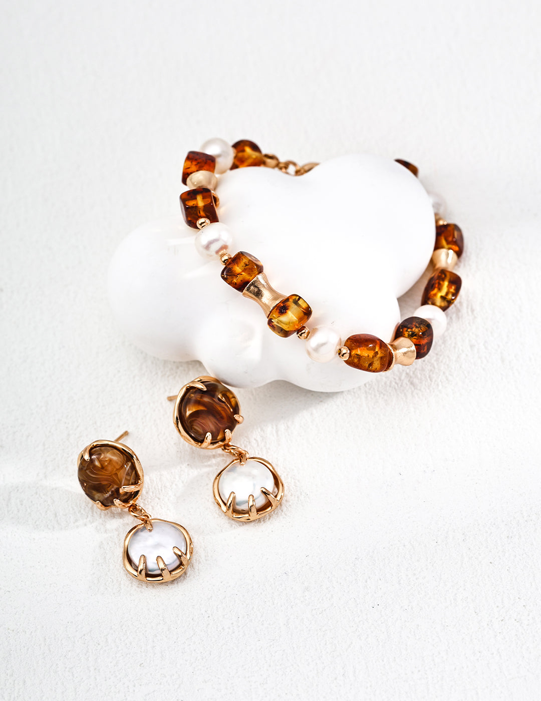 Vintage Natural Pearl Flower Amber Bracelet-3